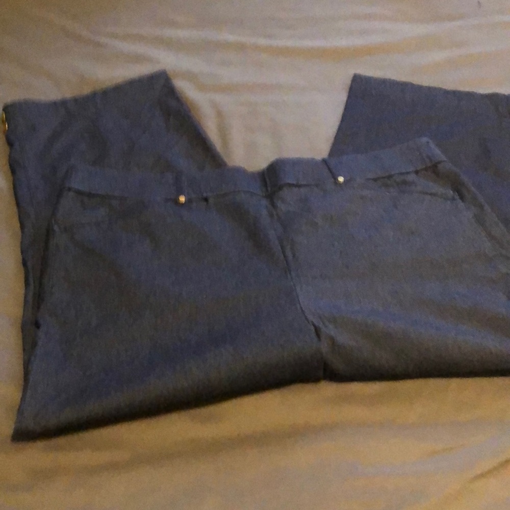 14, Jean legging, capris! Very slimming!!! 💥💥💥